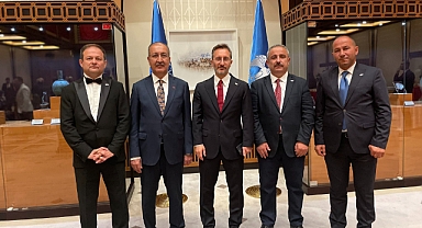 İletişim Başkanı Fahrettin Altun'la medya sivil toplum örgütü başkanları külliyede bir araya geldik. 