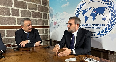 Mahir Ünal Anadolu Sohbetlerine katıldı 