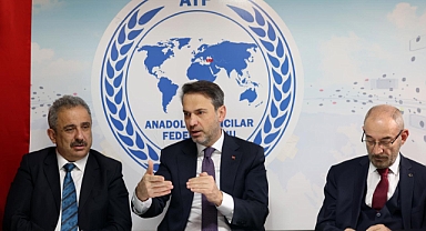 Alparslan Bayraktar Anadolu Sohbetleri Programında gazetecilerle buluştu