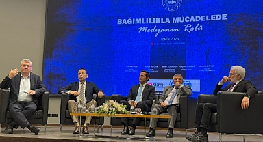 BAĞIMLILIKLA MÜCADELEDE MEDYANIN ROLÜ PANELİ İZMİR'DE YAPILDI